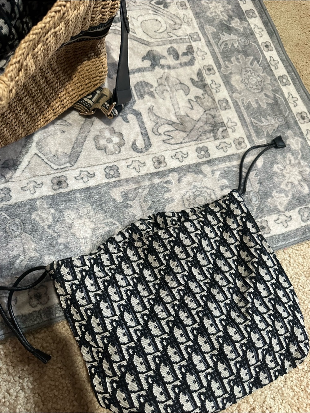 Dior Natural Straw Tote with Black 'ChristianDior' Band and Straps - Picture 5 of 7
